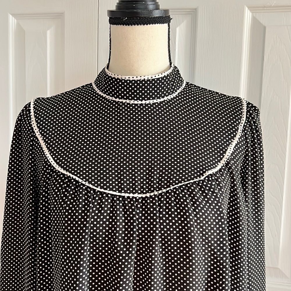 WHO WHAT WEAR Black Polkadot High Neck Blouse - Picture 4 of 16